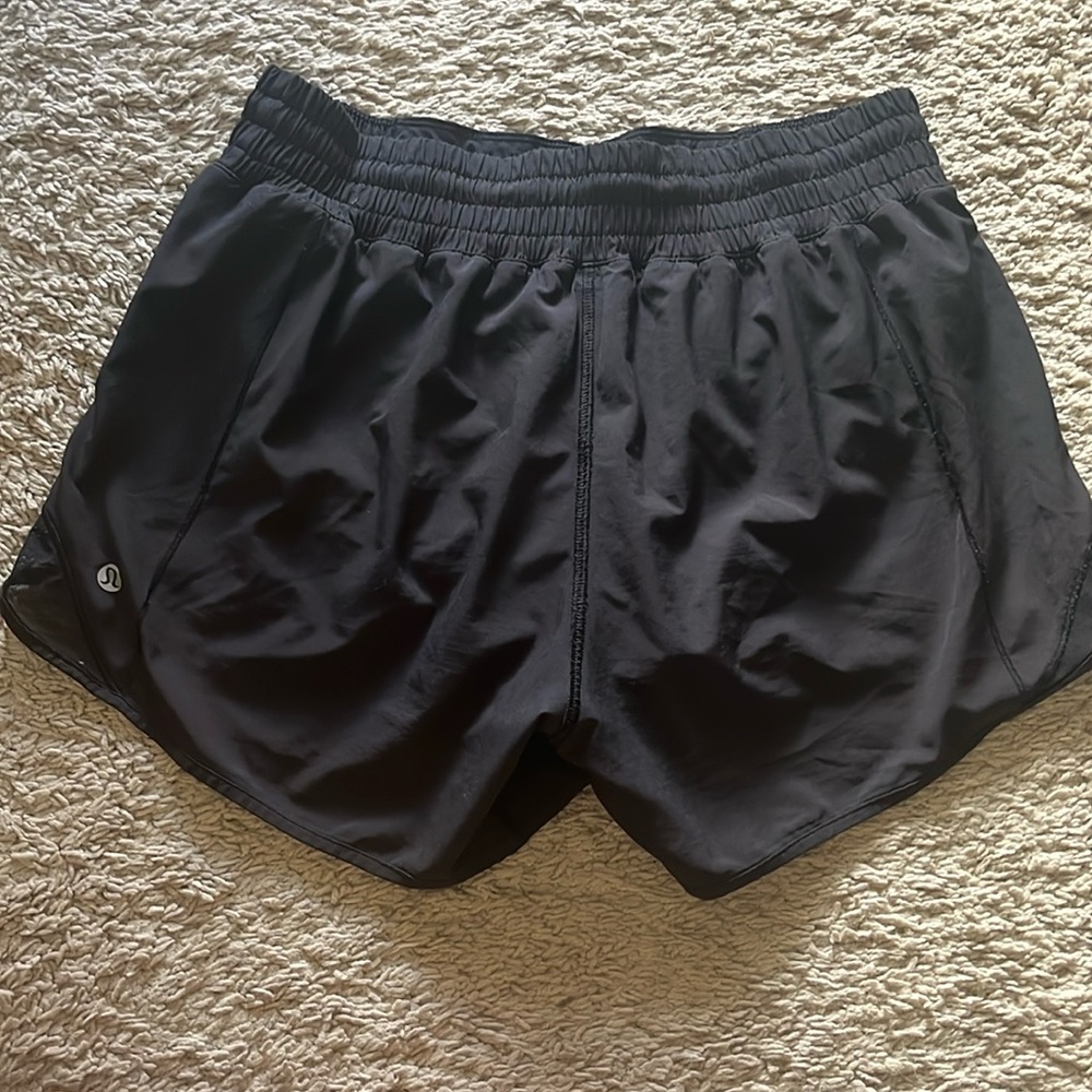 Lululemon Hotty hot shorts mid rise black